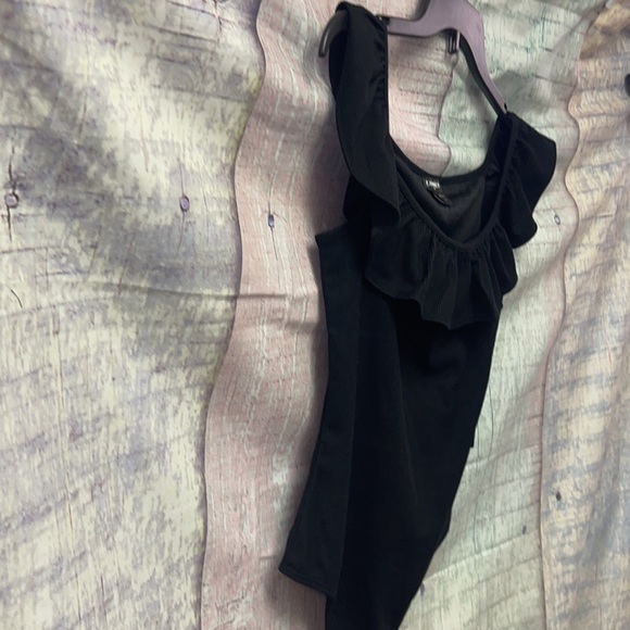 Brand new Woman’s Express bodysuit. Size XS - Picture 4 of 10